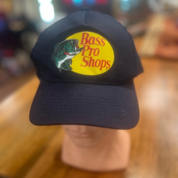 Bass Pro Shops SnapBack in GUC - Picture 1 of 9